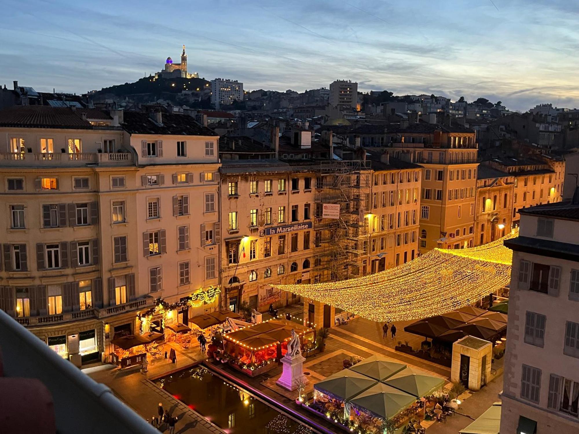 Loft Moderne Vue Vieux Port Terrasse Rooftop Appartement Marseilles Buitenkant foto