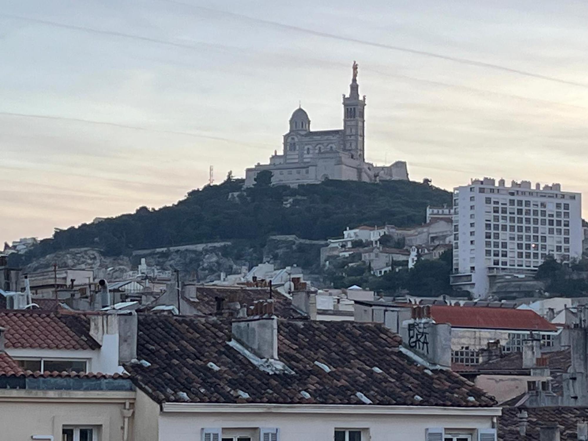 Loft Moderne Vue Vieux Port Terrasse Rooftop Appartement Marseilles Buitenkant foto