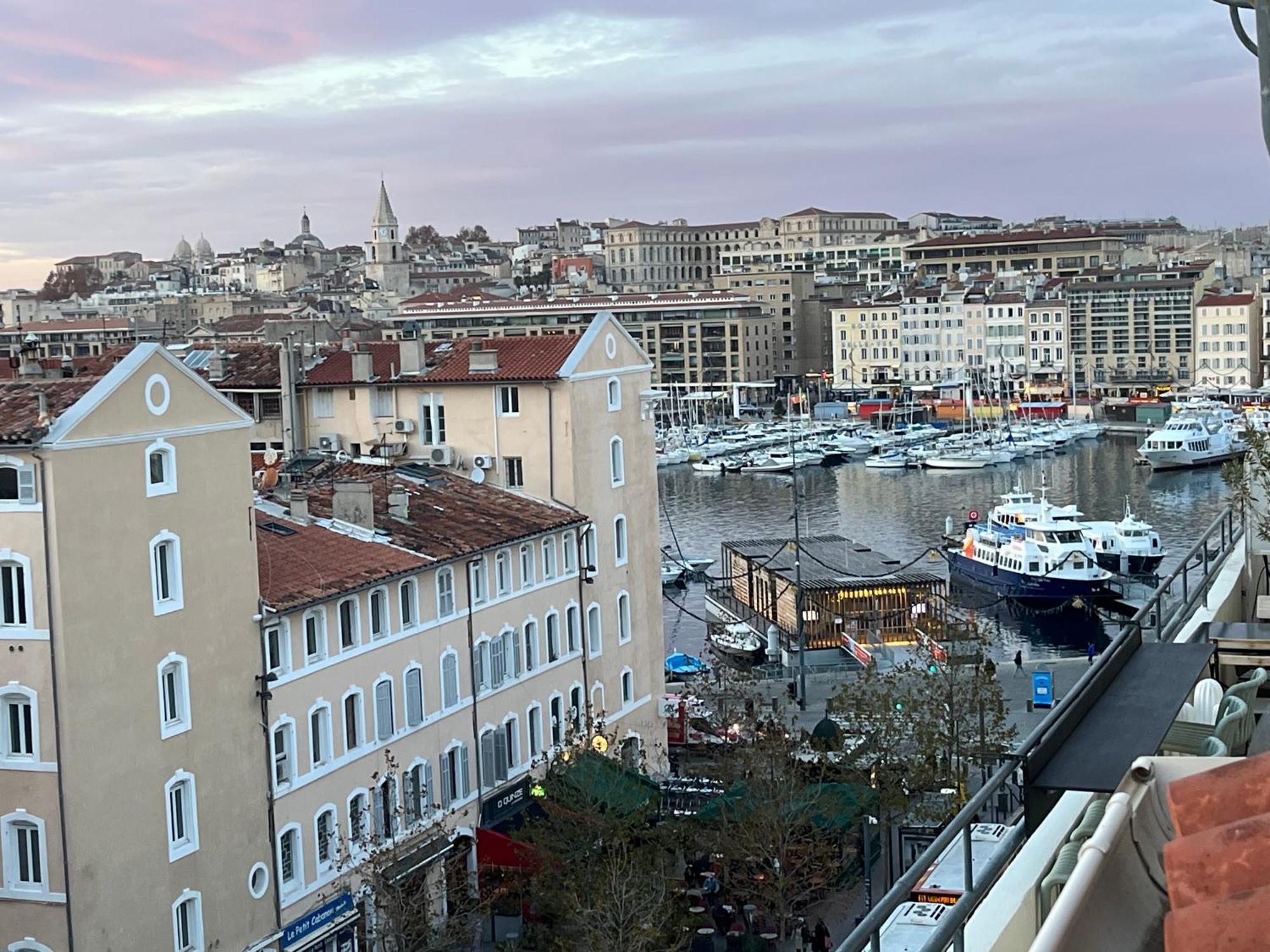Loft Moderne Vue Vieux Port Terrasse Rooftop Appartement Marseilles Buitenkant foto